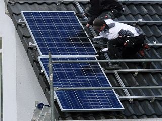 Finanzausschuss beschließt Steuererleichterungen für kleine Photovoltaik-Anlagen